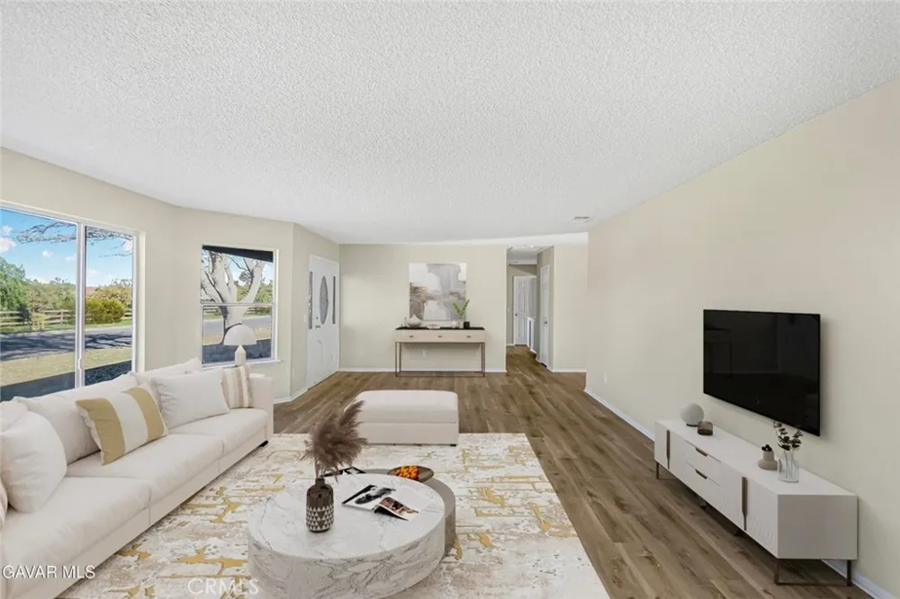 37324 97th Street East Littlerock, CA 93543
