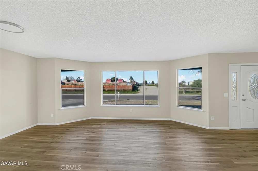 37324 97th Street East Littlerock, CA 93543