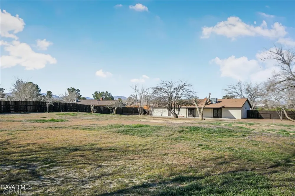 37324 97th Street East Littlerock, CA 93543