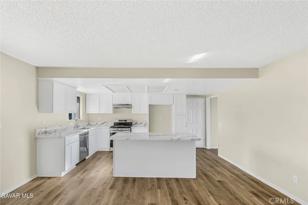 37324 97th Street East Littlerock, CA 93543