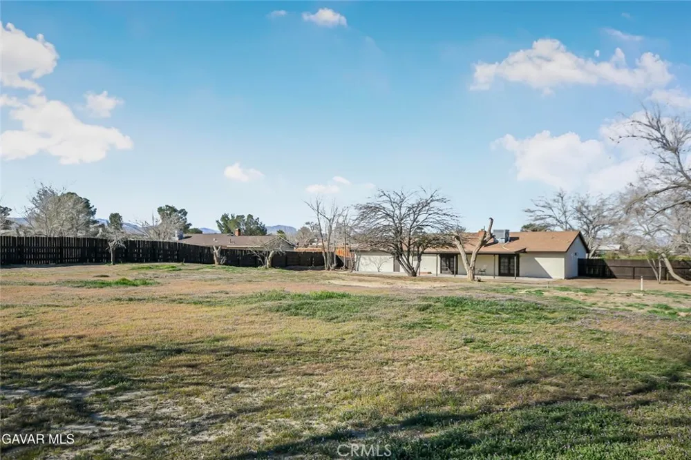 37324 97th Street East Littlerock, CA 93543