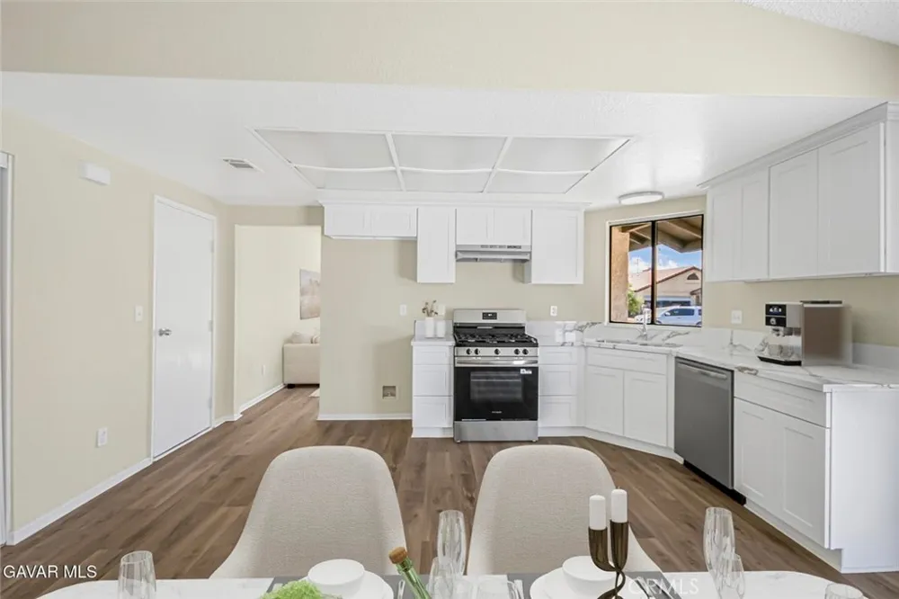 37456 Lilacview Avenue Palmdale, CA 93550