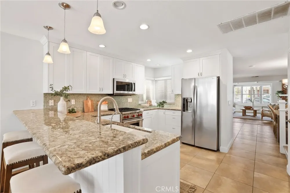 126 8th Seal Beach, CA 90740