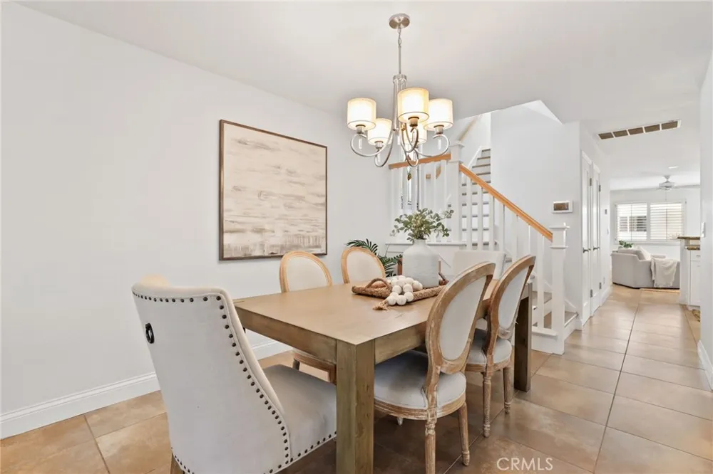 126 8th Seal Beach, CA 90740