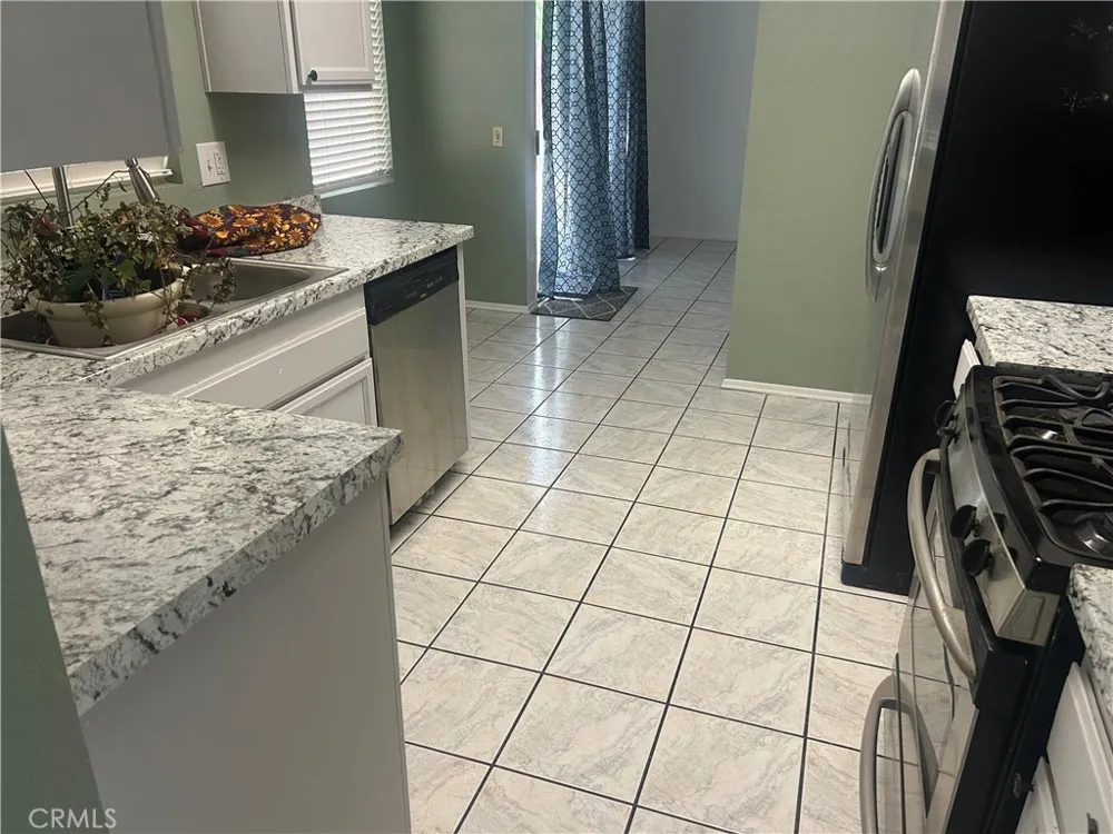 38257 San Mateo Palmdale, CA 93551