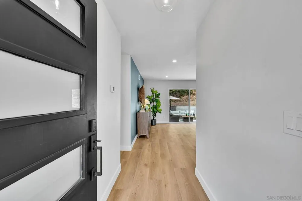 5295 Joan Ct San Diego, CA 92115