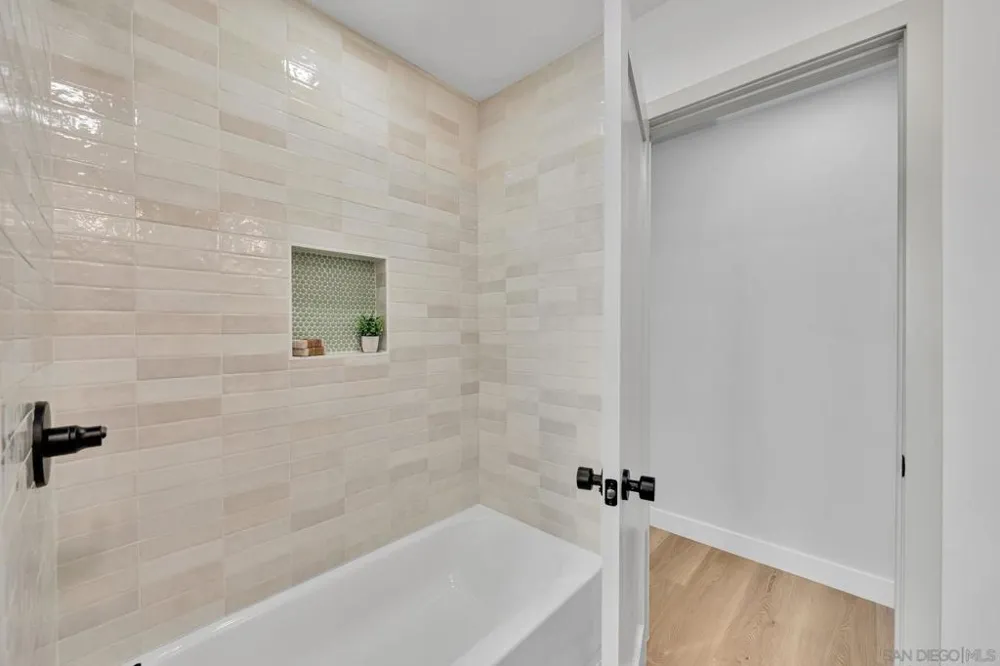 5295 Joan Ct San Diego, CA 92115