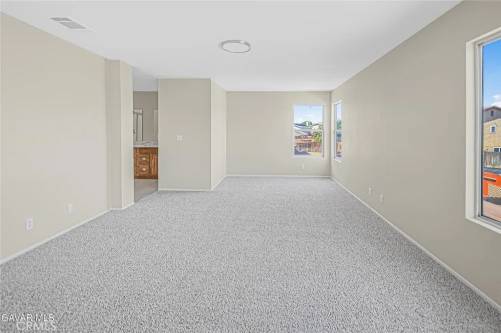 2116 Knollwood Court Court Rosamond, CA 93560