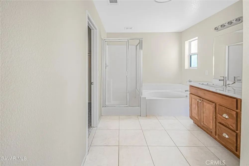 2116 Knollwood Court Court Rosamond, CA 93560