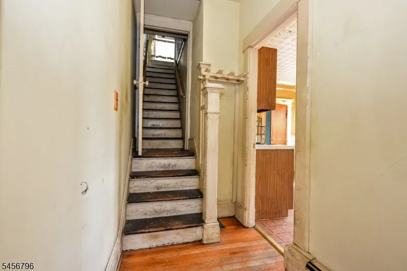 80 N 14Th St Prospect Park, NJ 07508