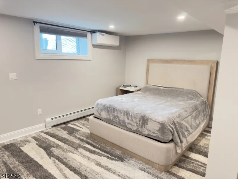 170 Mount Pleasant Ave Wallington, NJ 07057