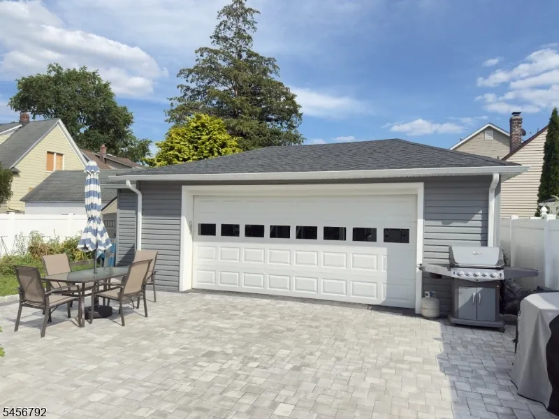 170 Mount Pleasant Ave Wallington, NJ 07057