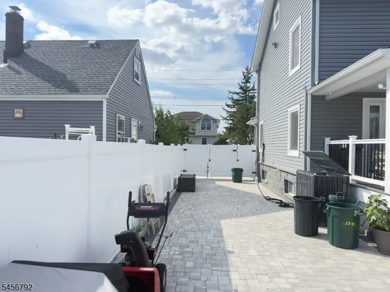 170 Mount Pleasant Ave Wallington, NJ 07057