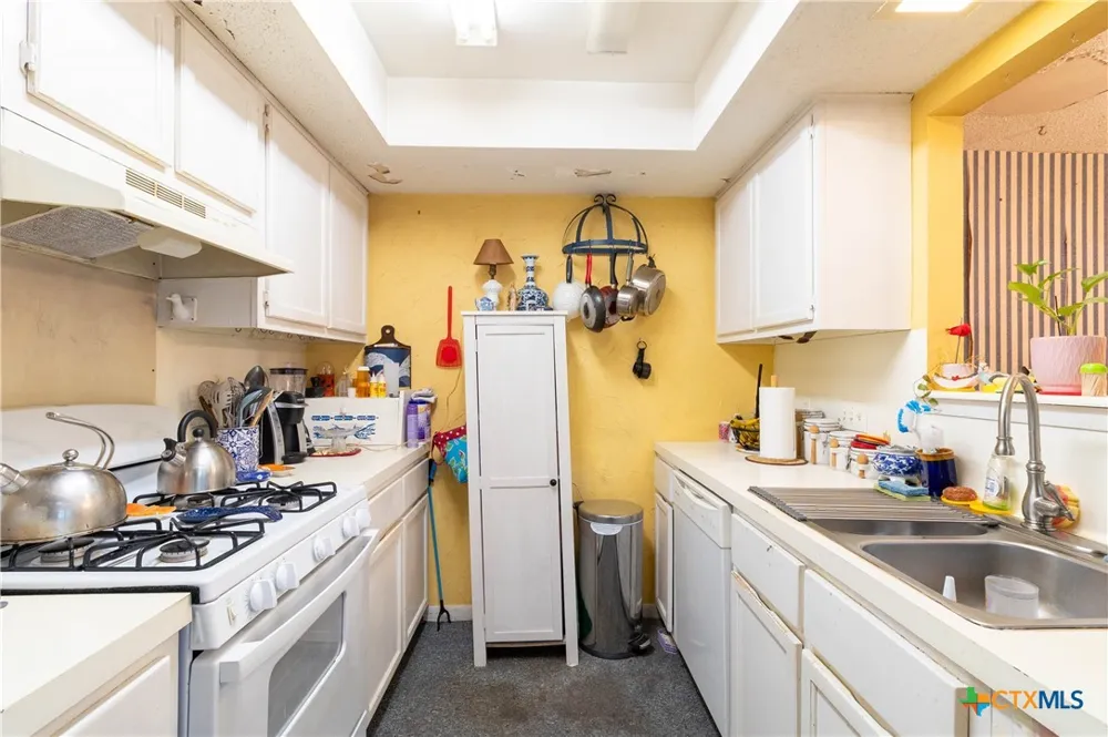 8340 Fathom Circle #504 Austin, TX 78750