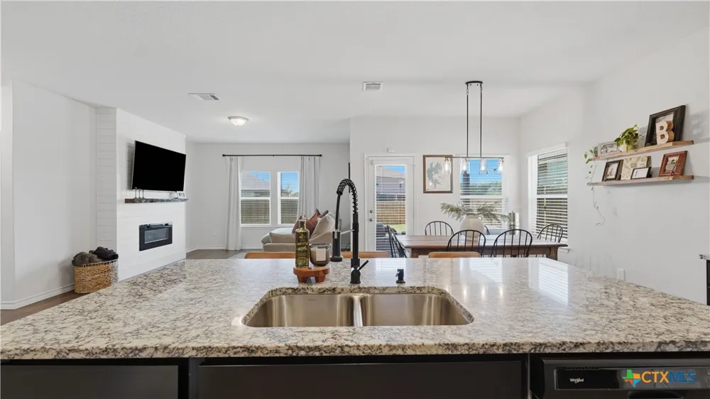 541 Blue Stem Road New Braunfels, TX 78130