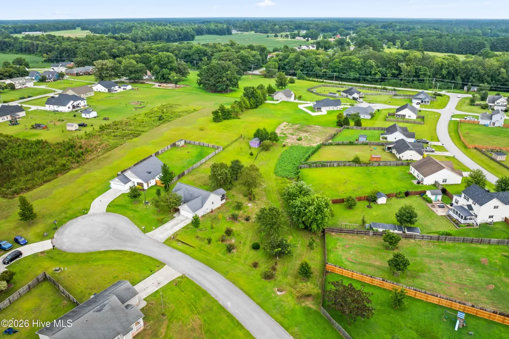 122 Silver Queen Lane Richlands, NC 28574