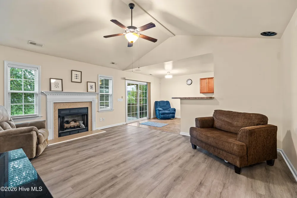 122 Silver Queen Lane Richlands, NC 28574