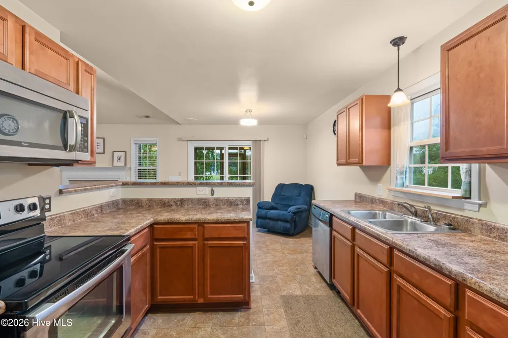 122 Silver Queen Lane Richlands, NC 28574