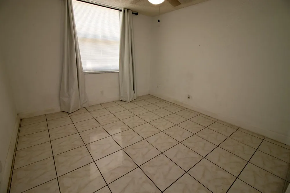 1040 NW 80TH AVENUE #203 Margate, FL 33063