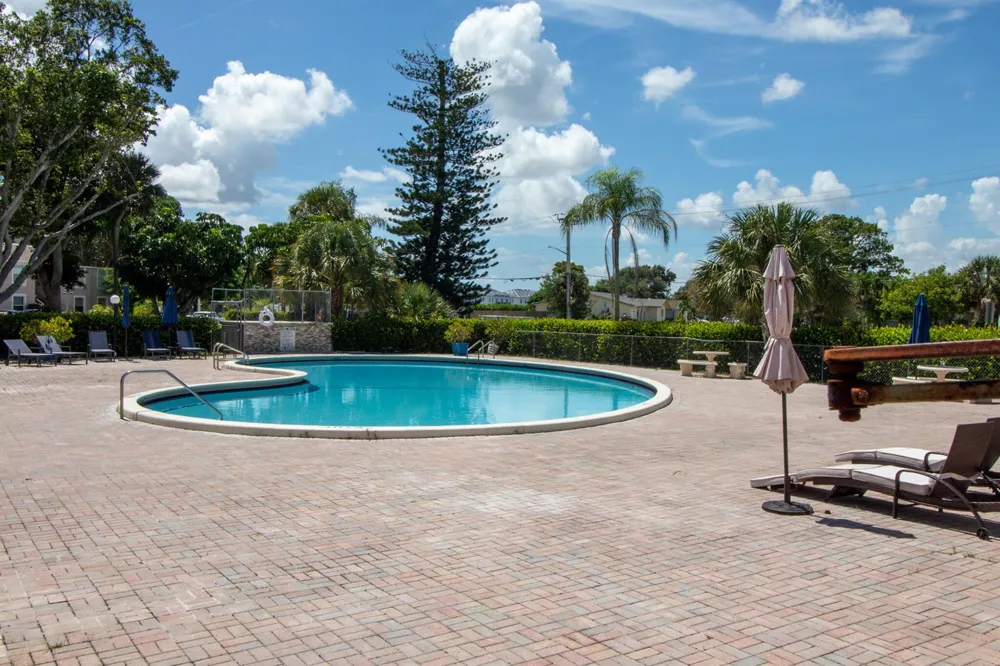 1040 NW 80TH AVENUE #203 Margate, FL 33063