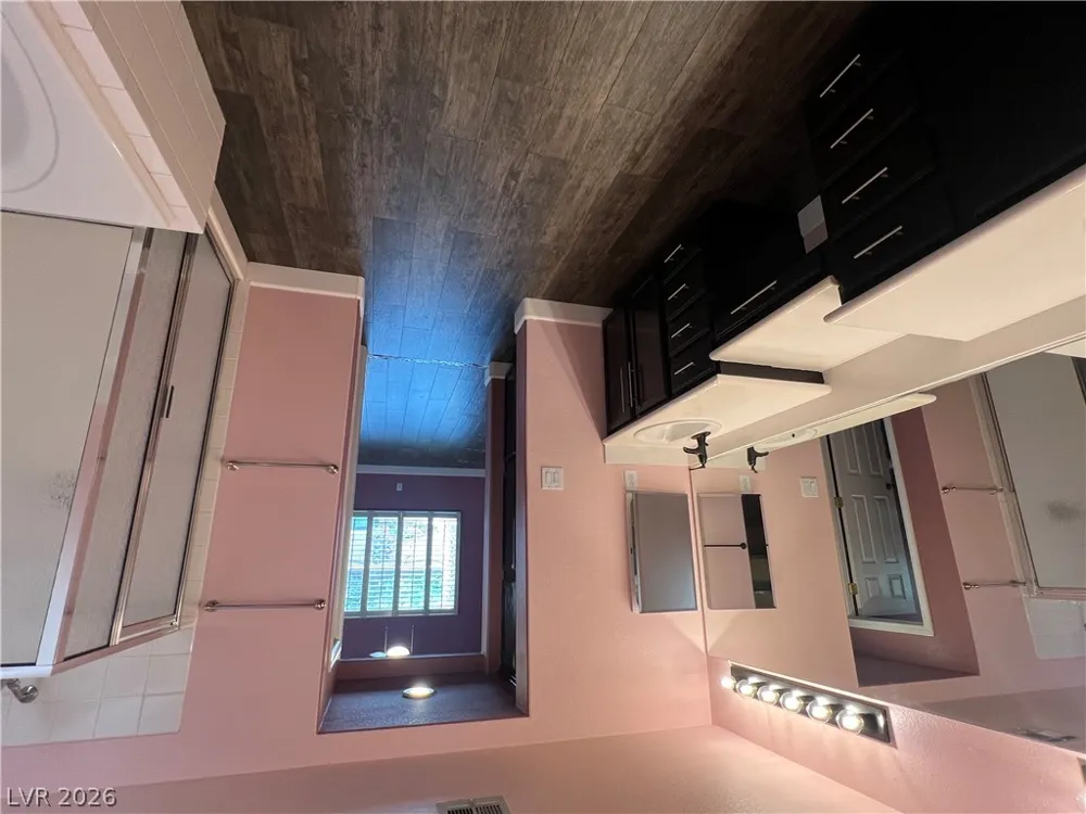 10054 Pebble Path Court Las Vegas, NV 89148