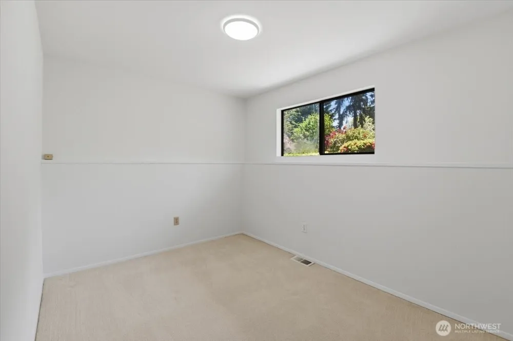 17816 NE 12th Street Bellevue, WA 98008