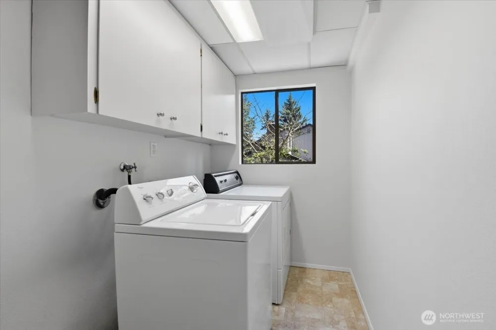 17816 NE 12th Street Bellevue, WA 98008