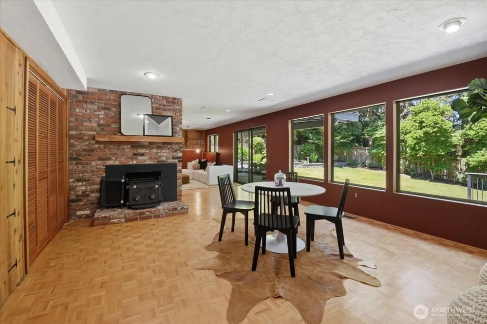 17816 NE 12th Street Bellevue, WA 98008