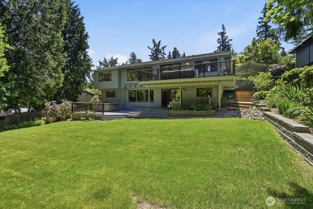 17816 NE 12th Street Bellevue, WA 98008
