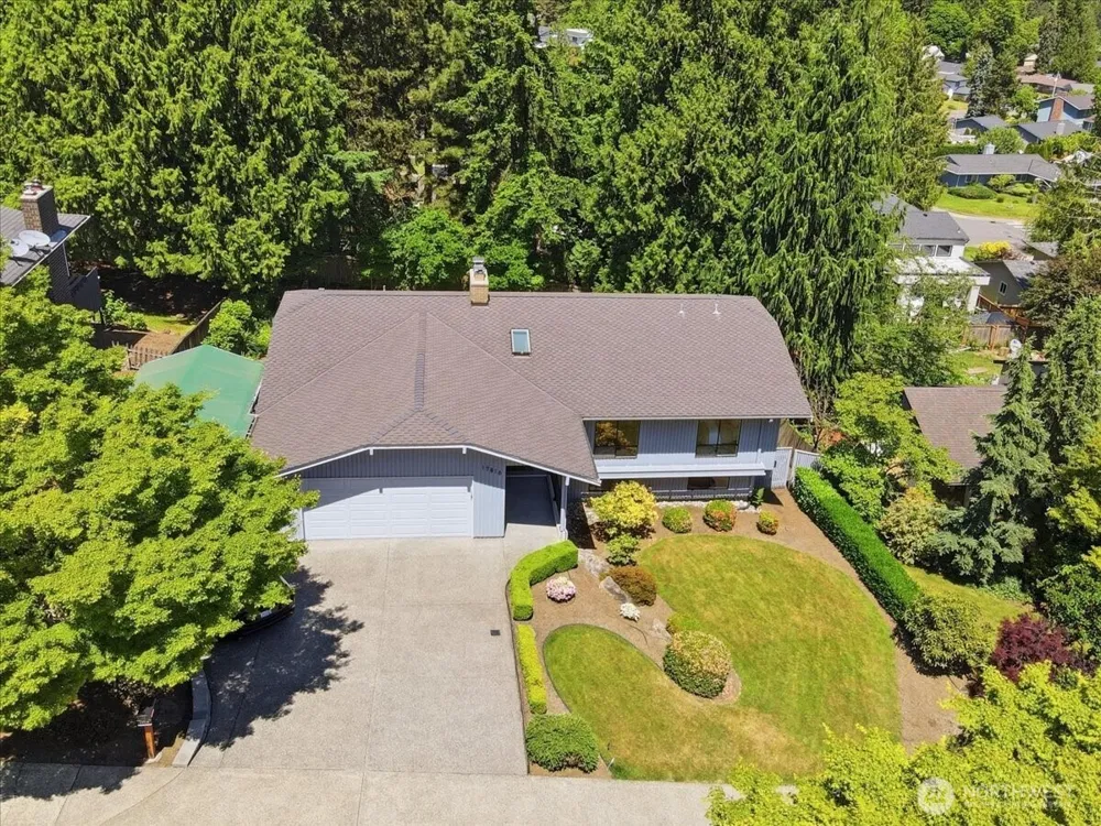 17816 NE 12th Street Bellevue, WA 98008