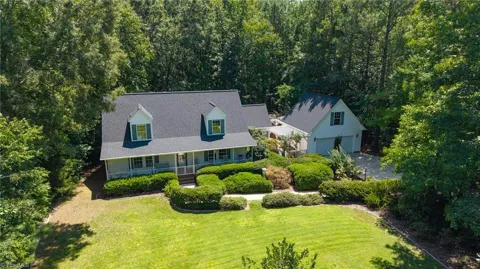 3005 Bramblewood Drive
