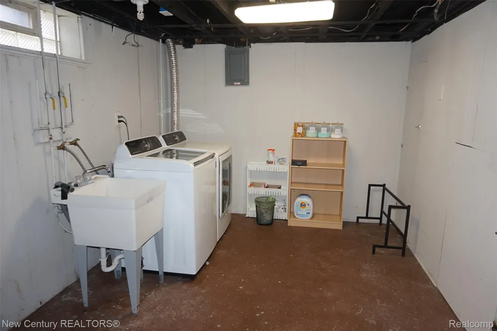 28102 Brush Street Madison Heights City, MI 48071