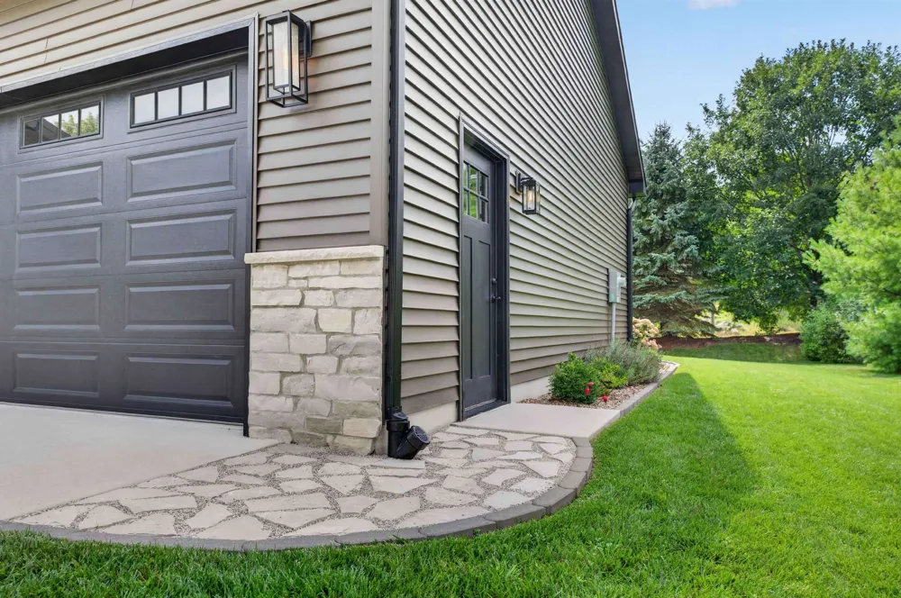 9336 E Summerfield Drive Elmwood Charter Township, MI 49684