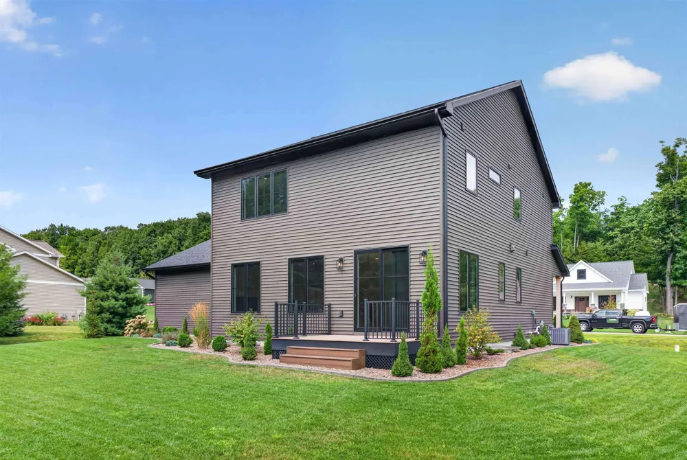 9336 E Summerfield Drive Elmwood Charter Township, MI 49684
