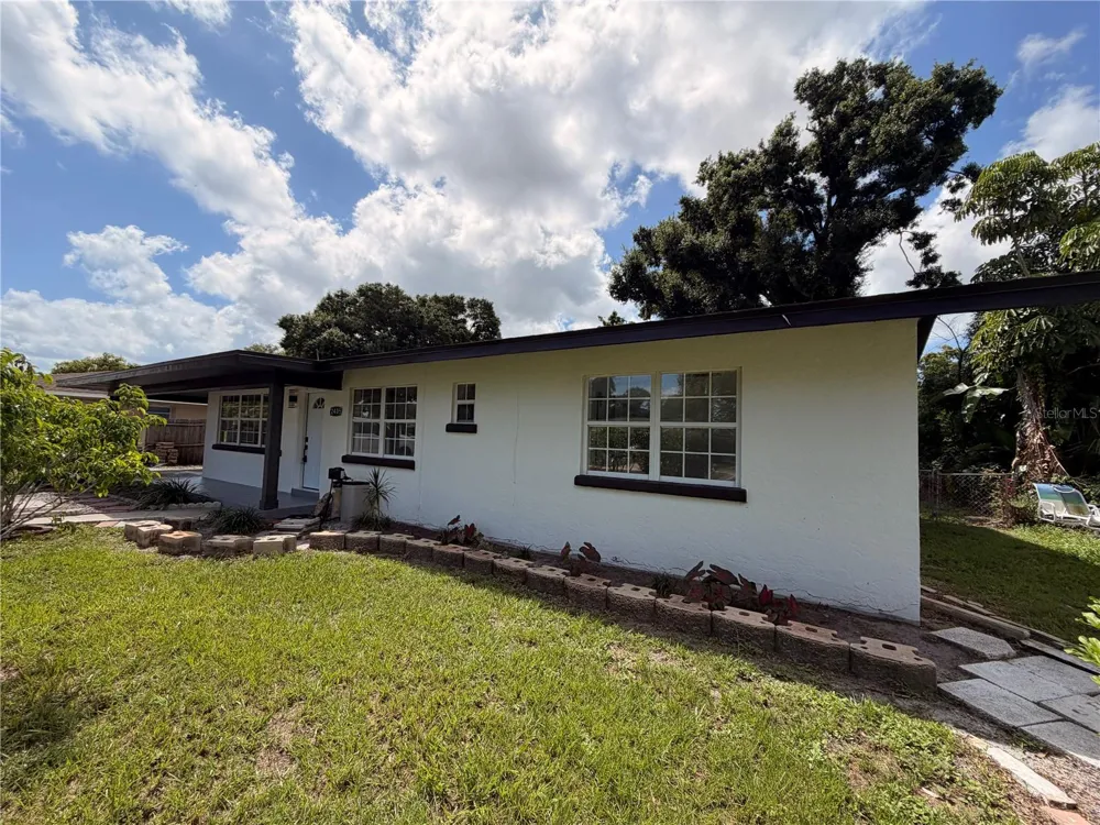 2405 21ST AVE W Bradenton, FL 34205