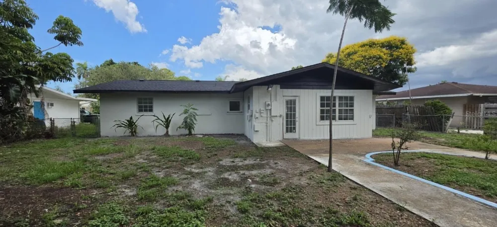 2405 21ST AVE W Bradenton, FL 34205