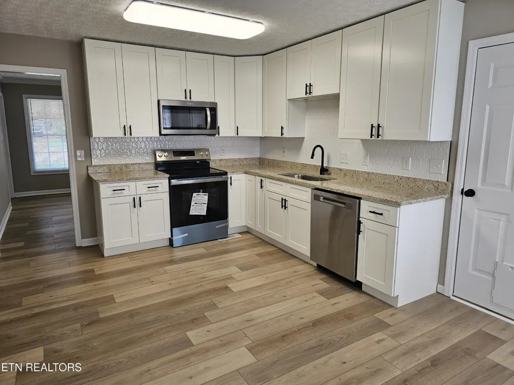 2818 Fawnridge Lane Knoxville, TN 37938