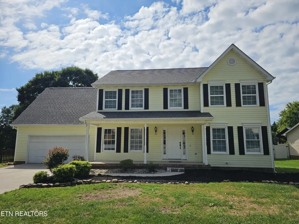 2818 Fawnridge Lane Knoxville, TN 37938