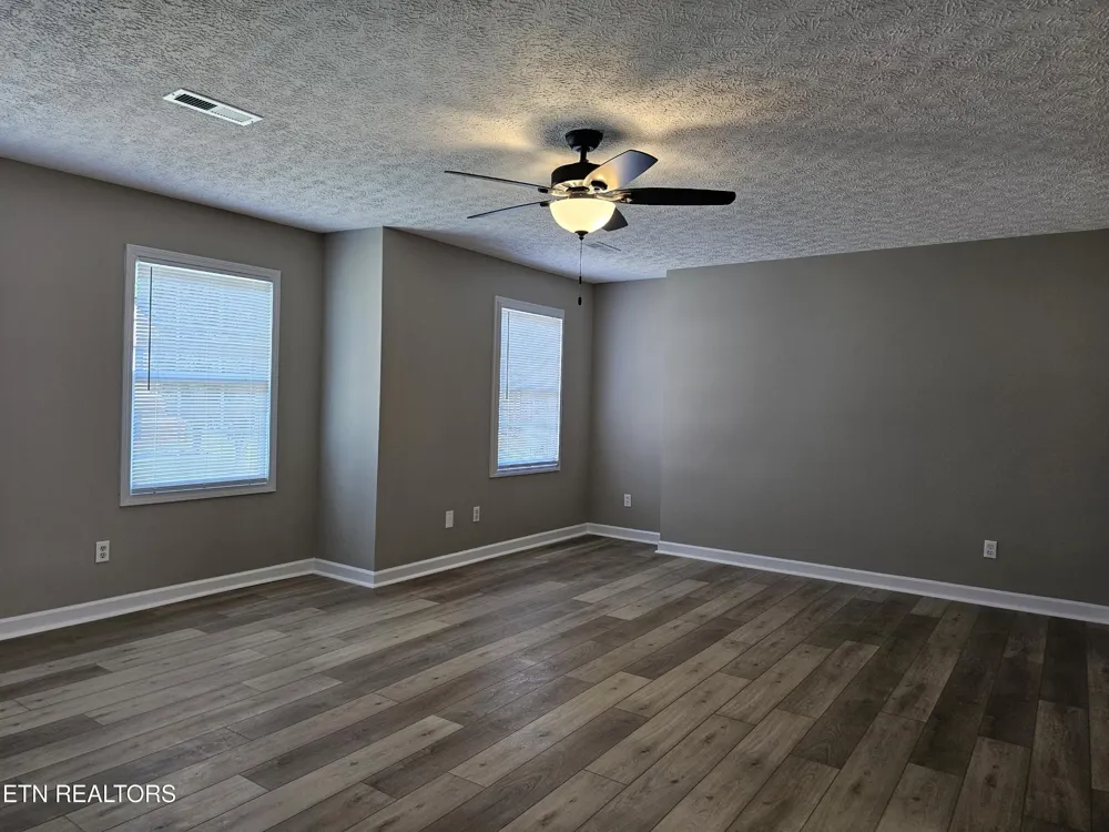 2818 Fawnridge Lane Knoxville, TN 37938