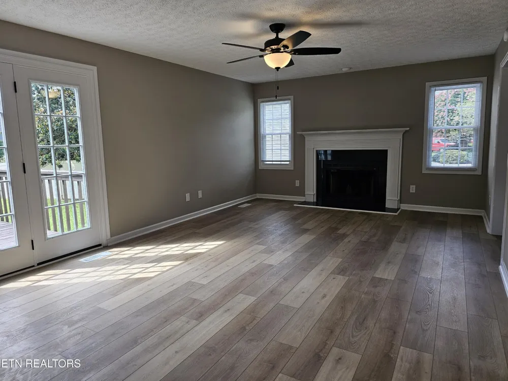 2818 Fawnridge Lane Knoxville, TN 37938