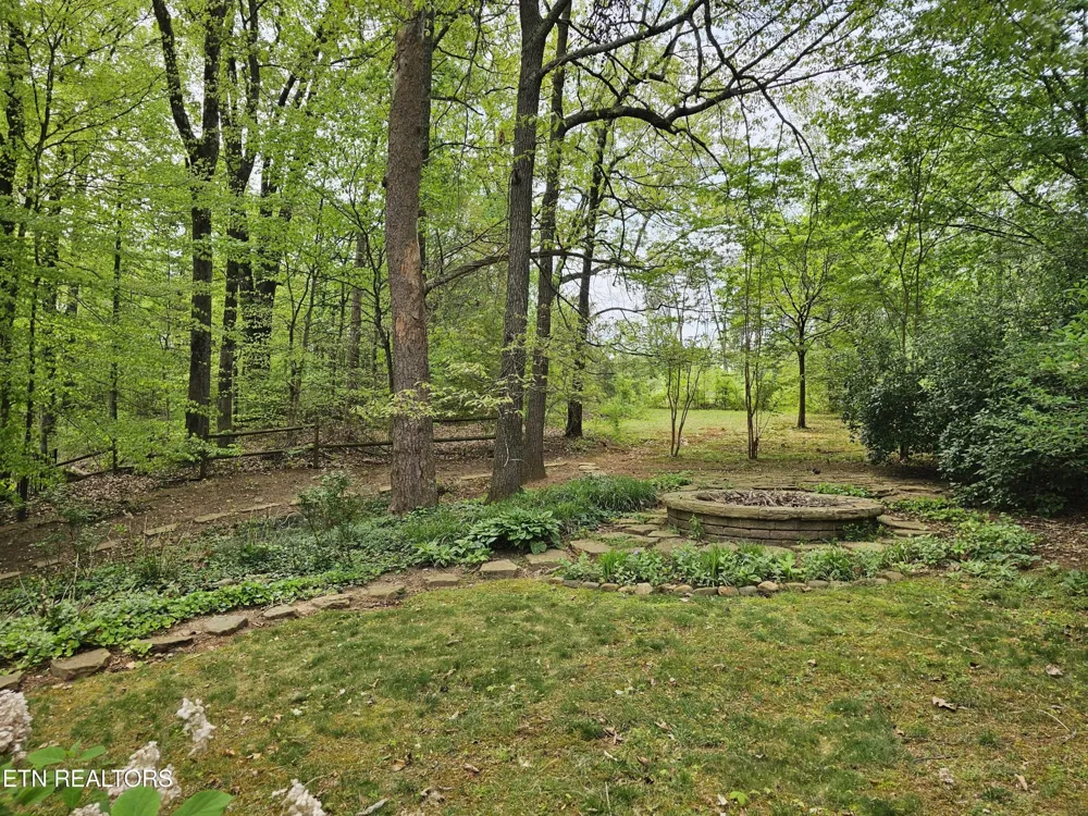1525 Westport Rd Knoxville, TN 37922