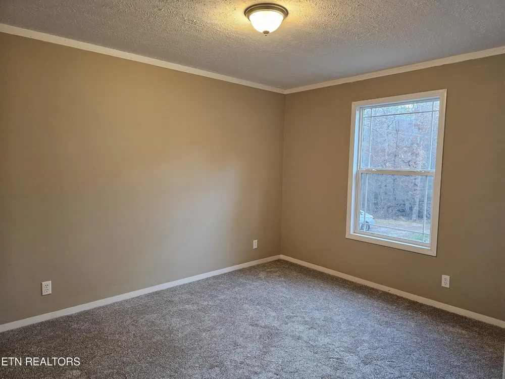 196 Red Hill Rd Sunbright, TN 37872