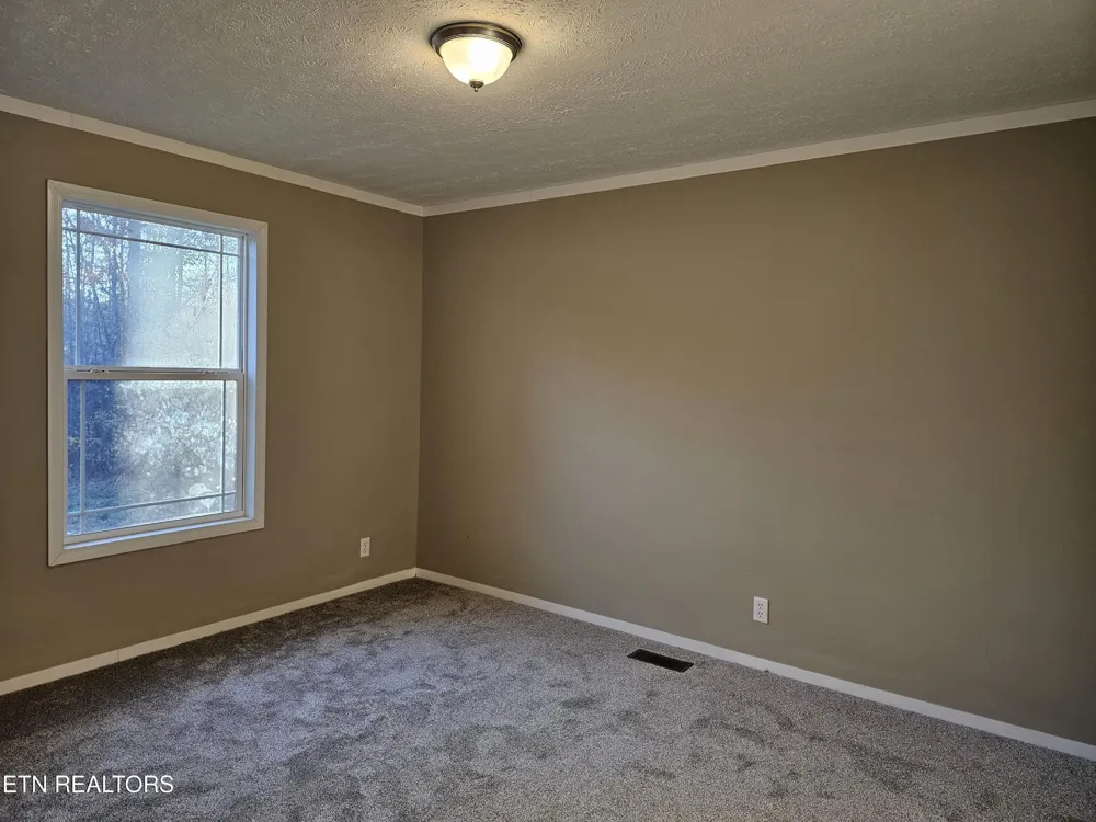 196 Red Hill Rd Sunbright, TN 37872