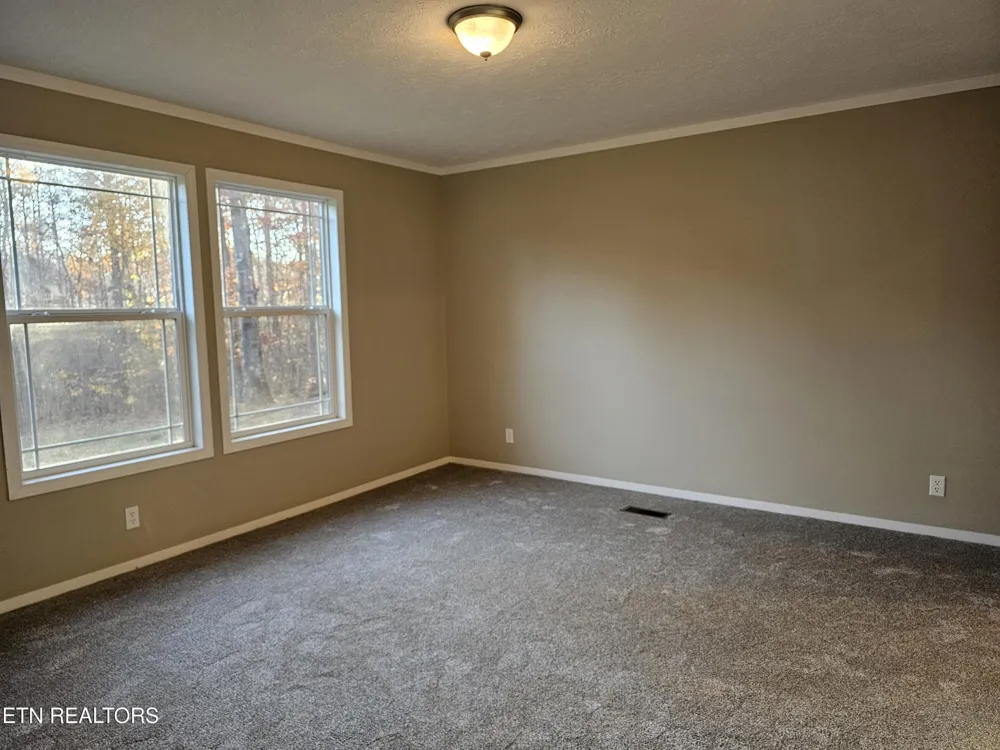 196 Red Hill Rd Sunbright, TN 37872