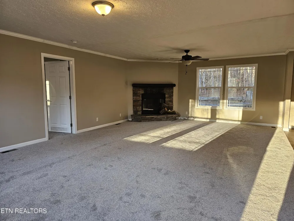196 Red Hill Rd Sunbright, TN 37872