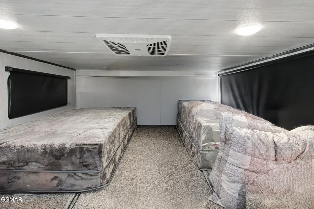 4229 E Parkway Gatlinburg, TN 37738
