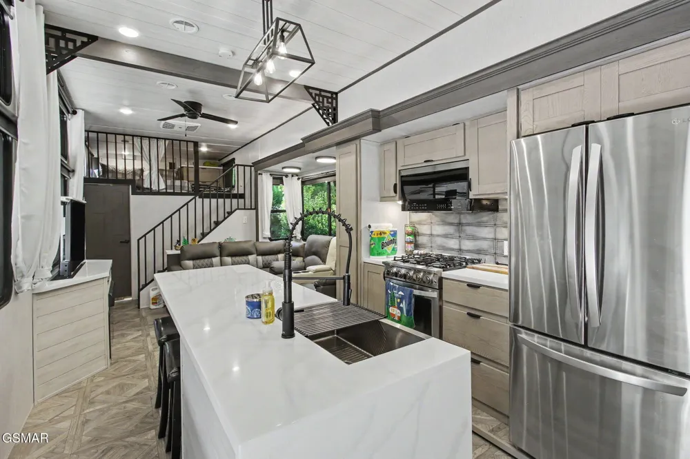 4229 E Parkway Gatlinburg, TN 37738