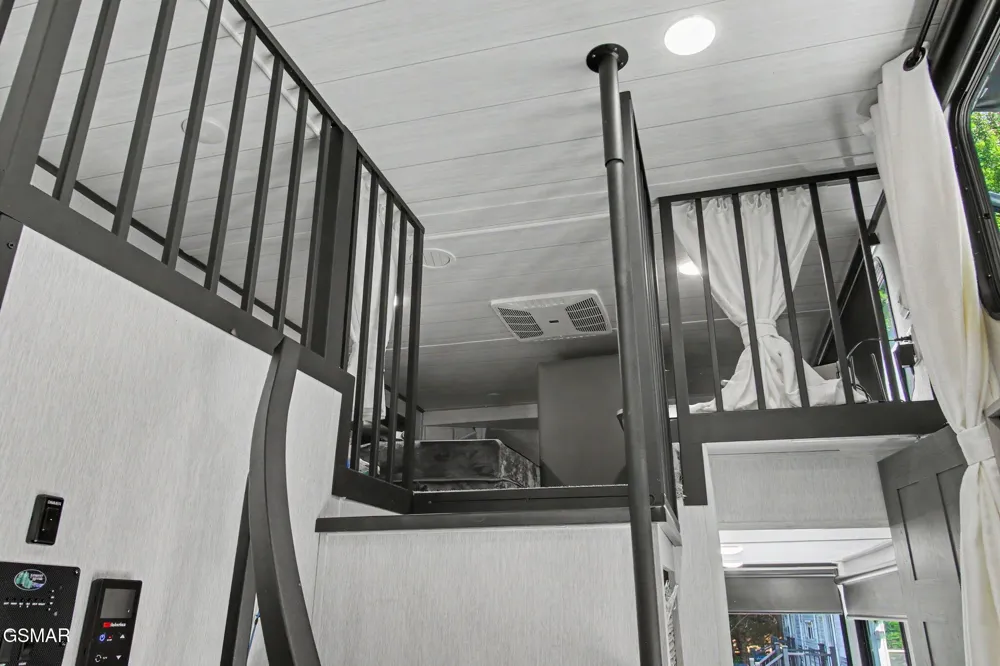 4229 E Parkway Gatlinburg, TN 37738