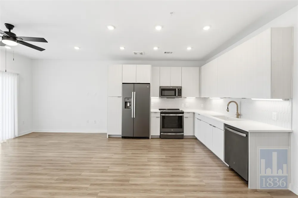 4802 S Congress Avenue #514 Austin, TX 78745