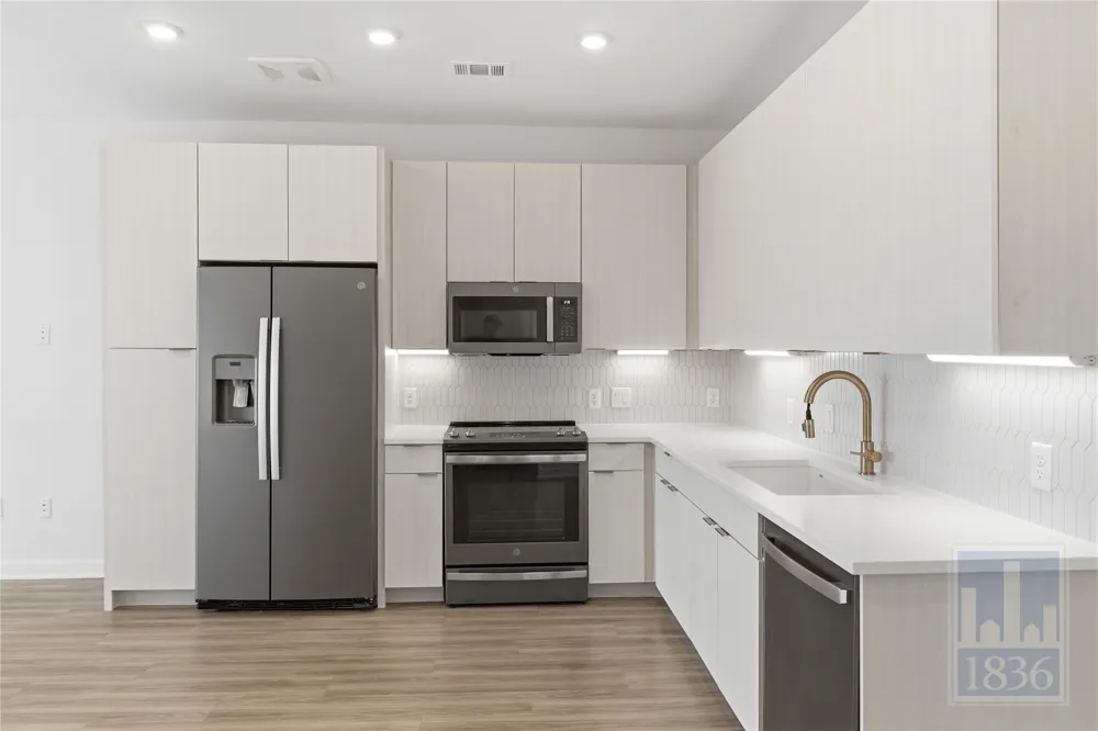 4802 S Congress Avenue #514 Austin, TX 78745